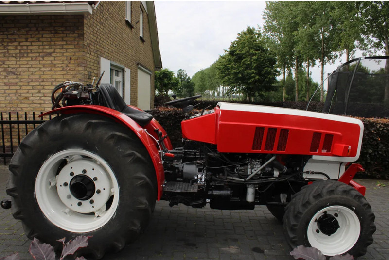 Steyr 8075 AS - 장궤형 트랙터 : 사진 3 Steyr 8075 AS - 장궤형 트랙터 : 사진 3