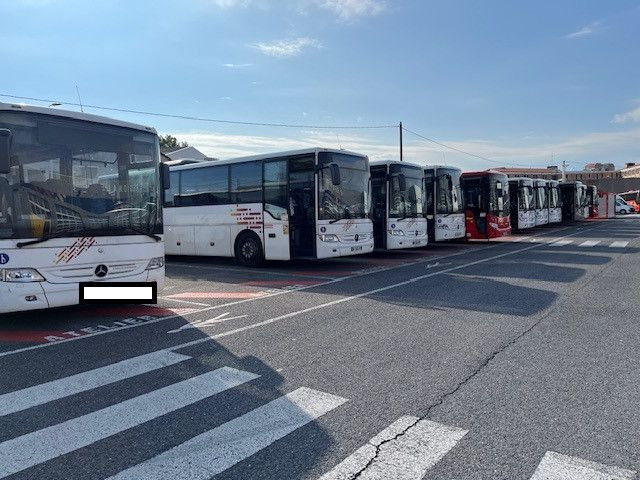 Mercedes-Benz Tourismo RH, 57 Schlafsessel, Klima, Gurte., - 교외 버스 : 사진 1 Mercedes-Benz Tourismo RH, 57 Schlafsessel, Klima, Gurte., - 교외 버스 : 사진 1