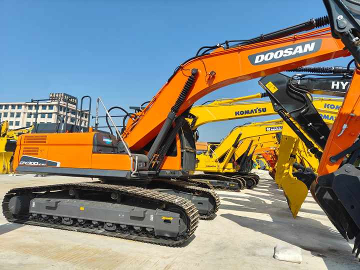 100% Original Doosan Dx300 30tons Middle Large Crawler Excavator in Stock Used Doosan Dx225 300 340 Excavator for Sale - 크롤러 굴삭기 : 사진 2 100% Original Doosan Dx300 30tons Middle Large Crawler Excavator in Stock Used Doosan Dx225 300 340 Excavator for Sale - 크롤러 굴삭기 : 사진 2