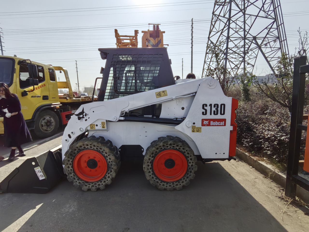 BOBCAT S130 - 스키드 스티어 로더 : 사진 3 BOBCAT S130 - 스키드 스티어 로더 : 사진 3