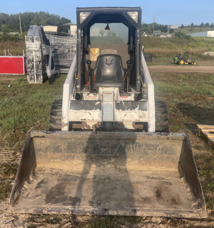 BOBCAT S130 - 스키드 스티어 로더 : 사진 2 BOBCAT S130 - 스키드 스티어 로더 : 사진 2