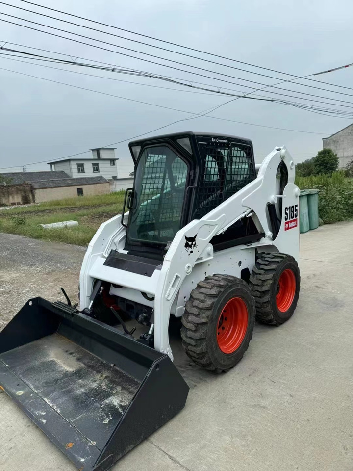 BOBCAT S185 - 스키드 스티어 로더 : 사진 1 BOBCAT S185 - 스키드 스티어 로더 : 사진 1
