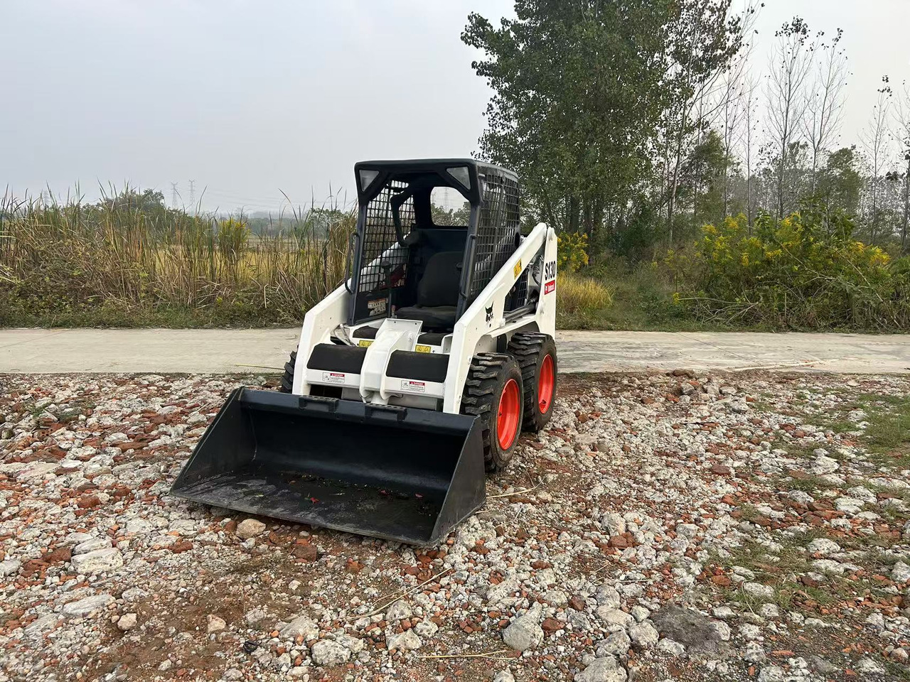 BOBCAT s130 - 스키드 스티어 로더 : 사진 5 BOBCAT s130 - 스키드 스티어 로더 : 사진 5
