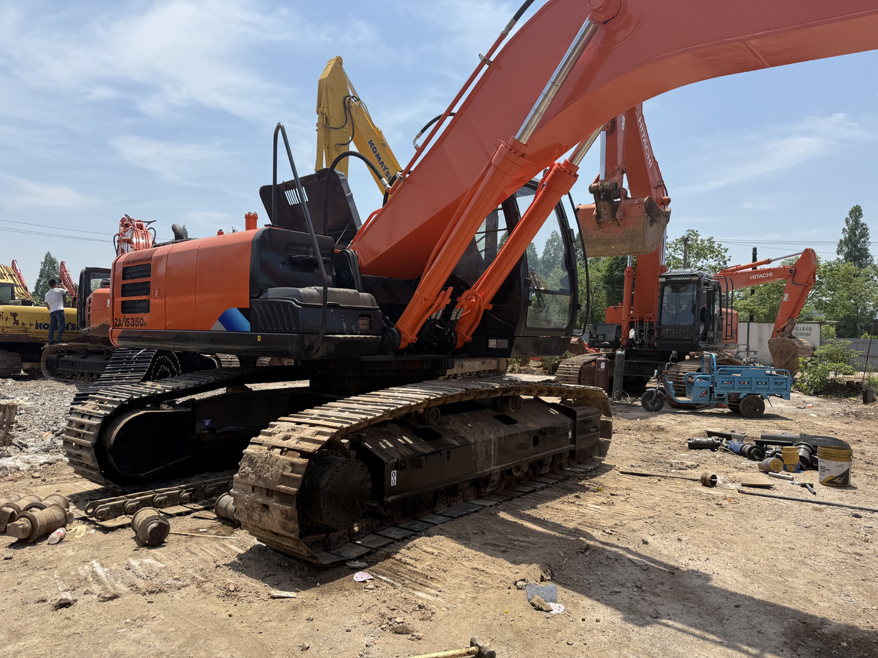 HITACHI used hitachi 350-5g excavator - 휠 굴삭기 : 사진 3 HITACHI used hitachi 350-5g excavator - 휠 굴삭기 : 사진 3
