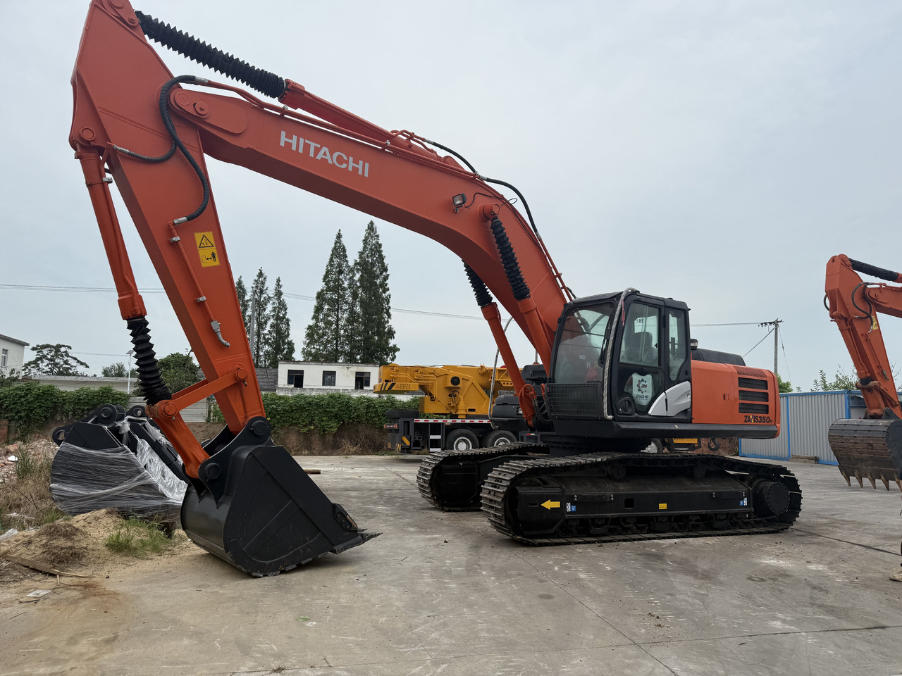 Hitachi Used Hitachi 350-5g Excavator - 크롤러 굴삭기 : 사진 2 Hitachi Used Hitachi 350-5g Excavator - 크롤러 굴삭기 : 사진 2