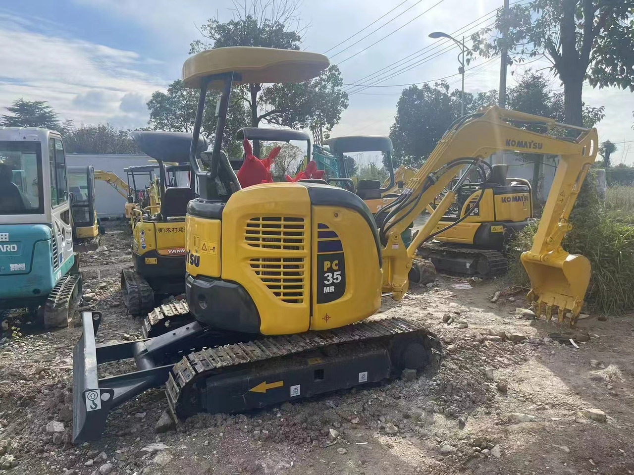 KOMATSU PC35 - 미니 굴삭기 : 사진 1 KOMATSU PC35 - 미니 굴삭기 : 사진 1