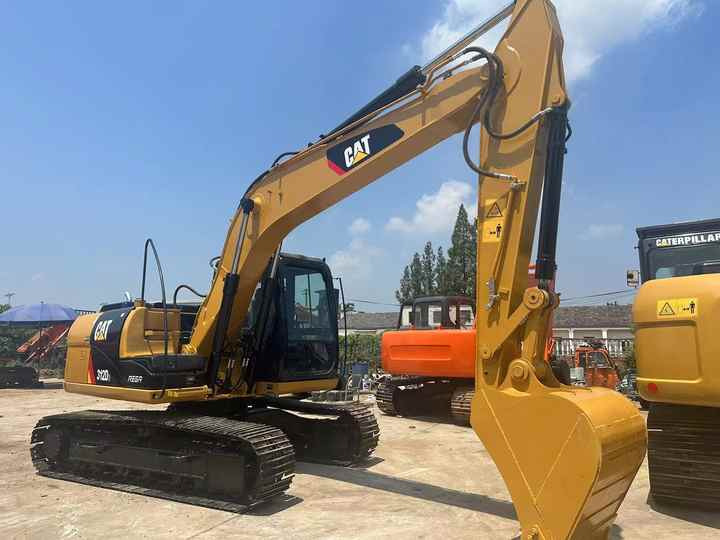 Second-hand Cat 312D2 used cat 312d crawler excavator is for sale with good quality and low price - 굴착기 : 사진 4 Second-hand Cat 312D2 used cat 312d crawler excavator is for sale with good quality and low price - 굴착기 : 사진 4