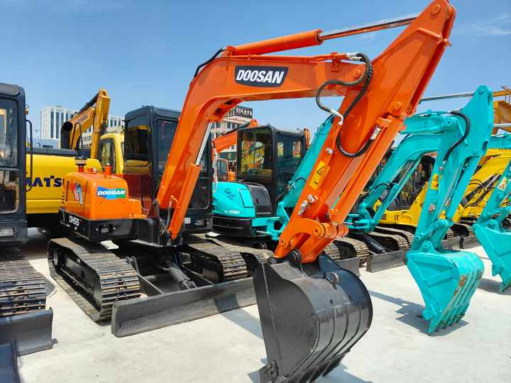 Used Digger Doosan Dh55 Construction Machinery Construction Digger Used Doosan Dh55 Cheap Excavator - 크롤러 굴삭기 : 사진 4 Used Digger Doosan Dh55 Construction Machinery Construction Digger Used Doosan Dh55 Cheap Excavator - 크롤러 굴삭기 : 사진 4