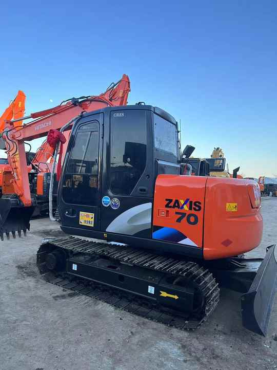 Used Excavator Good Quality Low Price Hitachi ZX70 Excavator in Good Condition for Sale - 크롤러 굴삭기 : 사진 2 Used Excavator Good Quality Low Price Hitachi ZX70 Excavator in Good Condition for Sale - 크롤러 굴삭기 : 사진 2