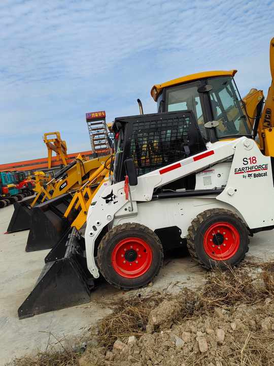 Used Imported Machine bobcat S18 Skid Steer Loader for Sale bobcat S16 S17 S18 in Stock - 스키드 스티어 로더 : 사진 2 Used Imported Machine bobcat S18 Skid Steer Loader for Sale bobcat S16 S17 S18 in Stock - 스키드 스티어 로더 : 사진 2