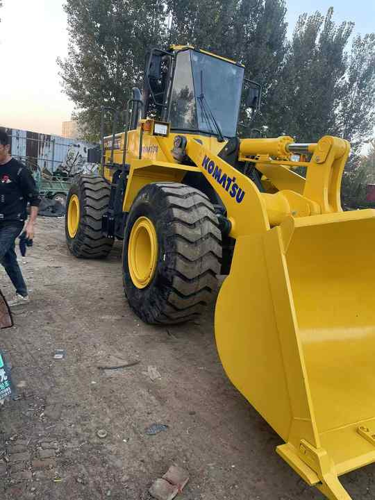 Used Komatsu WA380-3 Front Loader in Very Good Condition Strong Power komatsu 380 Wheel Loader Low Price Hot Sale - 휠 로더 : 사진 2 Used Komatsu WA380-3 Front Loader in Very Good Condition Strong Power komatsu 380 Wheel Loader Low Price Hot Sale - 휠 로더 : 사진 2