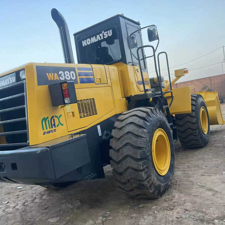 Used Komatsu WA380-3 Front Loader in Very Good Condition Strong Power komatsu 380 Wheel Loader Low Price Hot Sale - 휠 로더 : 사진 1 Used Komatsu WA380-3 Front Loader in Very Good Condition Strong Power komatsu 380 Wheel Loader Low Price Hot Sale - 휠 로더 : 사진 1