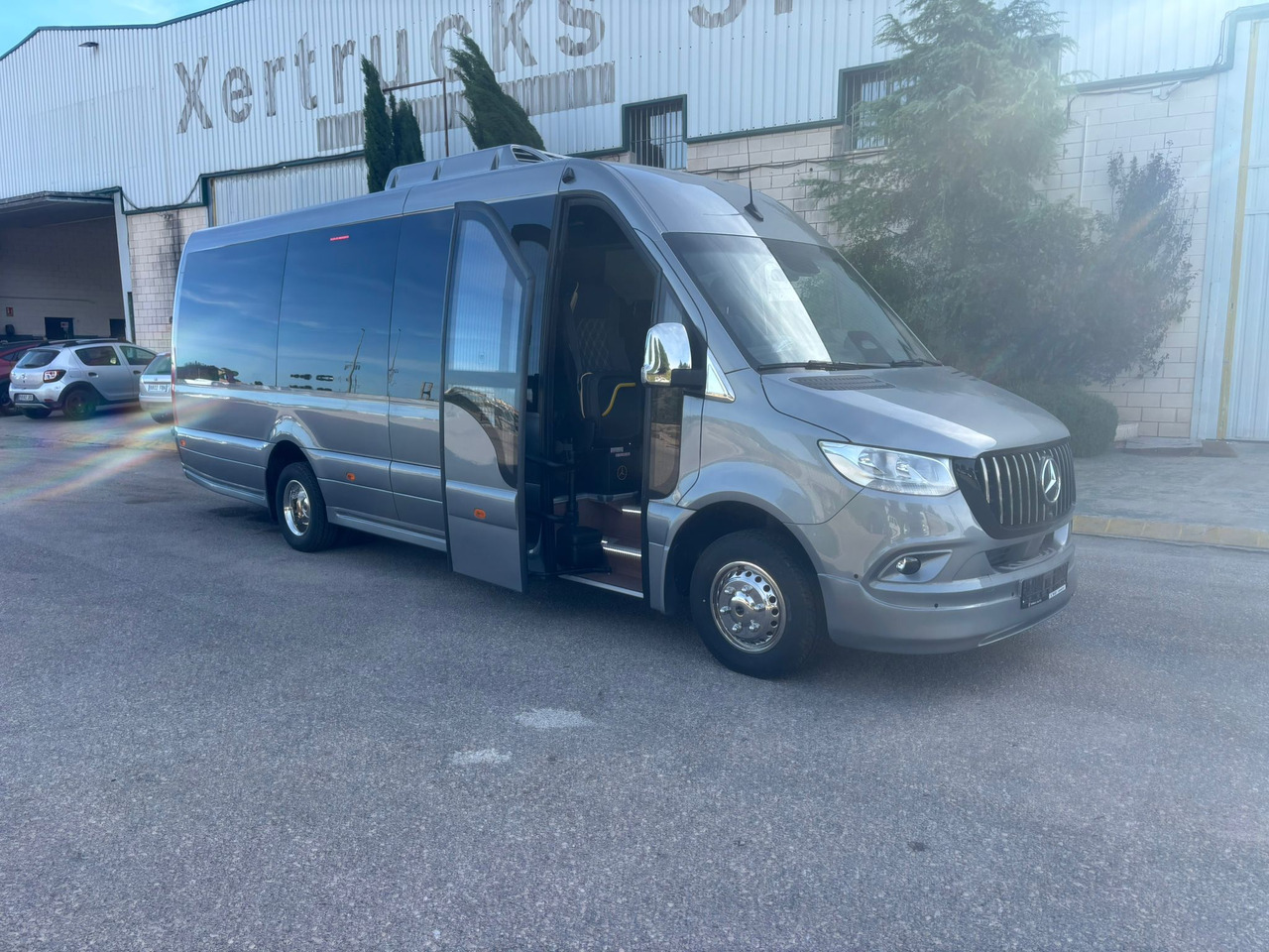 MERCEDES-BENZ SPRINTER 519 - 소형 버스, 승합차 : 사진 2 MERCEDES-BENZ SPRINTER 519 - 소형 버스, 승합차 : 사진 2