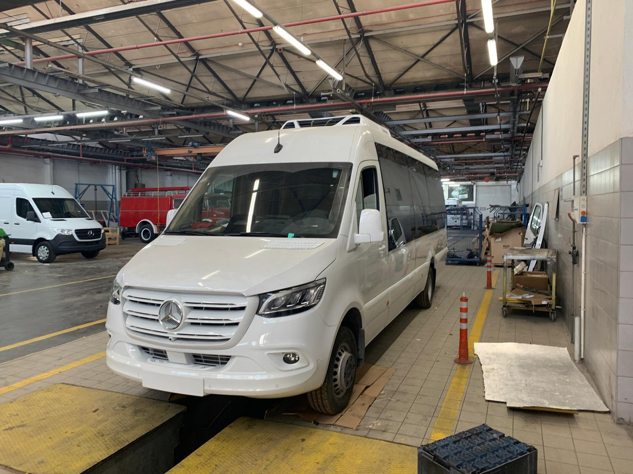 MERCEDES-BENZ SPRINTER 519 - 소형 버스, 승합차 : 사진 3 MERCEDES-BENZ SPRINTER 519 - 소형 버스, 승합차 : 사진 3
