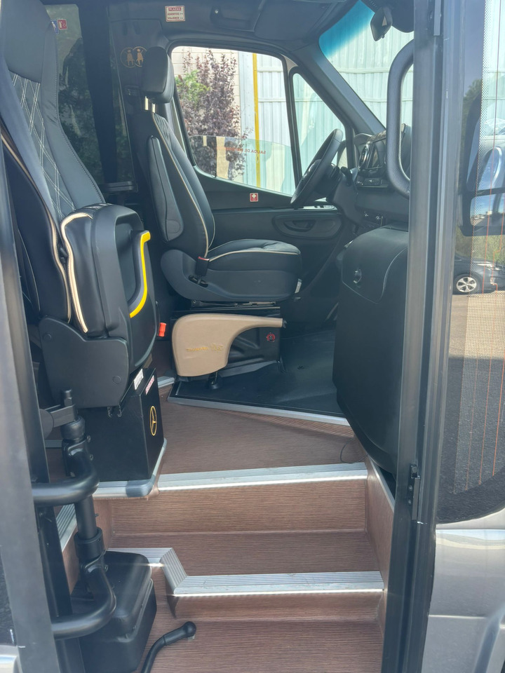 MERCEDES-BENZ SPRINTER 519 - 소형 버스, 승합차 : 사진 4 MERCEDES-BENZ SPRINTER 519 - 소형 버스, 승합차 : 사진 4
