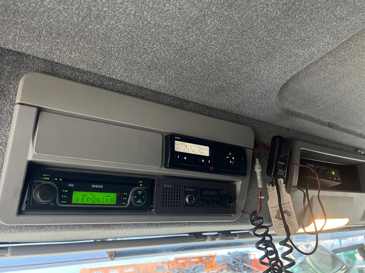 리스  Iveco Trakker 8х4, Нов внос Iveco Trakker 8х4, Нов внос : 사진 15