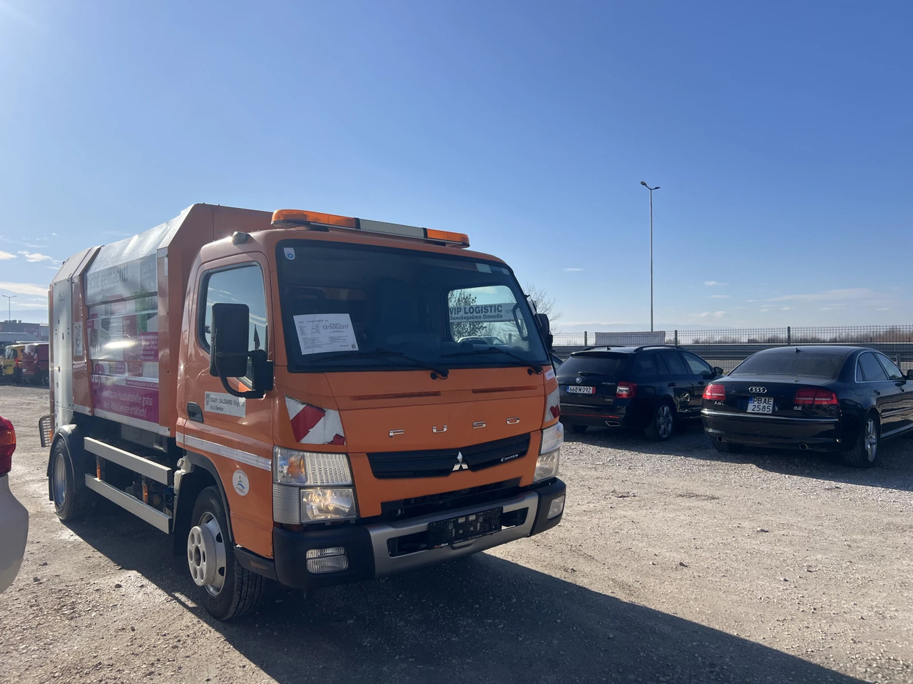 Mitsubishi Fuso Ротопреса-Mini, Нов внос - 유조트럭 : 사진 3 Mitsubishi Fuso Ротопреса-Mini, Нов внос - 유조트럭 : 사진 3