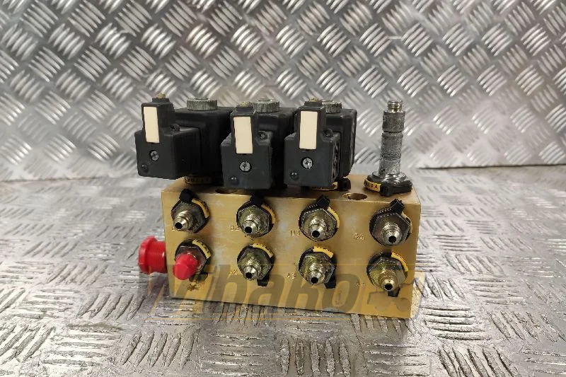 Atlas Copco ROC P7-11 - 유압 밸브 건설기계 용 : 사진 1 Atlas Copco ROC P7-11 - 유압 밸브 건설기계 용 : 사진 1