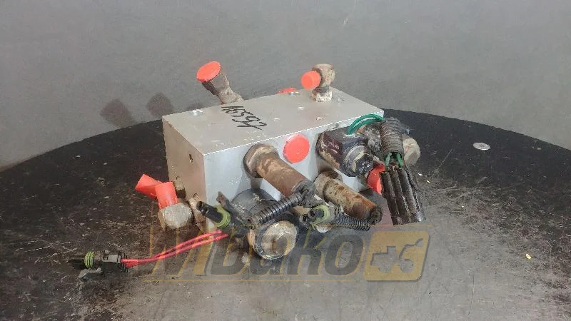 Case 198998A4 E-3 C-2 - 유압 밸브 건설기계 용 : 사진 1 Case 198998A4 E-3 C-2 - 유압 밸브 건설기계 용 : 사진 1