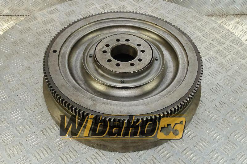 Flywheel for engine Volvo D7E 04294411KZ - 플라이휠 건설기계 용 : 사진 1 Flywheel for engine Volvo D7E 04294411KZ - 플라이휠 건설기계 용 : 사진 1