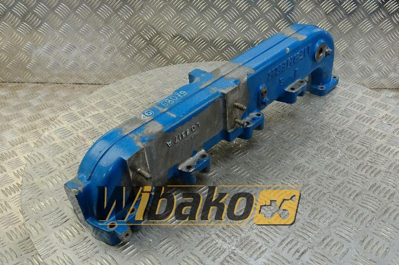 Intake manifold for engine Liebherr D924 L08317 - 흡입 매니폴드 건설기계 용 : 사진 1 Intake manifold for engine Liebherr D924 L08317 - 흡입 매니폴드 건설기계 용 : 사진 1