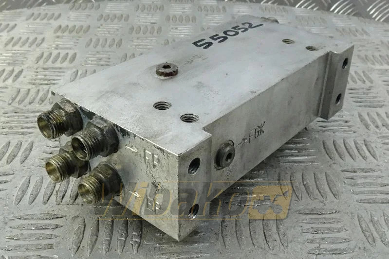 Liebherr 9885358 - 연료 필터 건설기계 용 : 사진 1 Liebherr 9885358 - 연료 필터 건설기계 용 : 사진 1