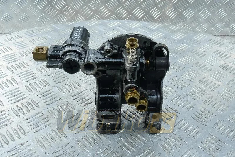 Perkins 1306 1825661C94/1825661C93 - 연료 필터 건설기계 용 : 사진 1 Perkins 1306 1825661C94/1825661C93 - 연료 필터 건설기계 용 : 사진 1