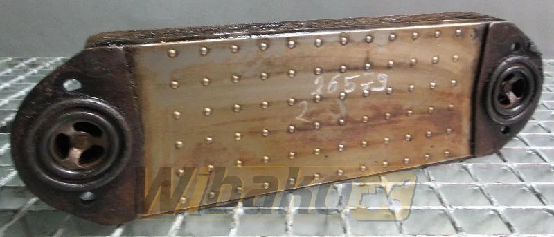 Volvo D12D LAE3 - 오일 쿨러 건설기계 용 : 사진 1 Volvo D12D LAE3 - 오일 쿨러 건설기계 용 : 사진 1