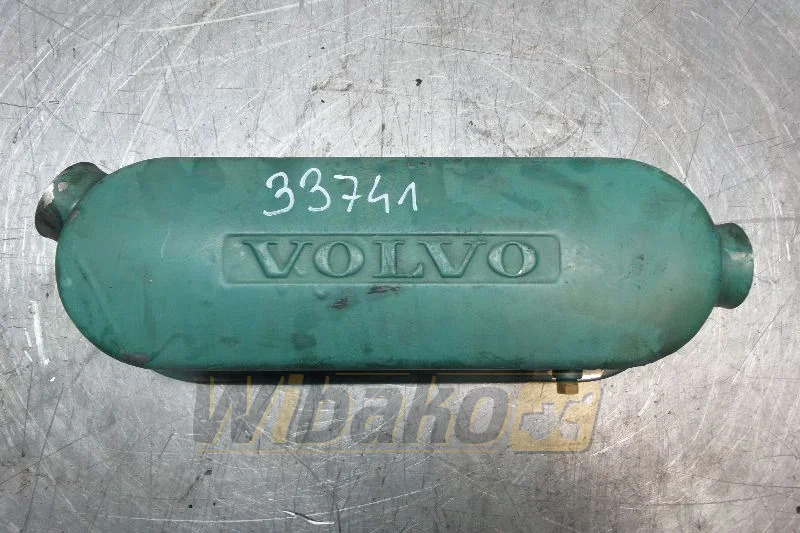 Volvo D16 1664073-06 - 오일 쿨러 건설기계 용 : 사진 1 Volvo D16 1664073-06 - 오일 쿨러 건설기계 용 : 사진 1