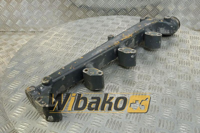 Water mainfold Liebherr 30211153 - 흡입 매니폴드 건설기계 용 : 사진 1 Water mainfold Liebherr 30211153 - 흡입 매니폴드 건설기계 용 : 사진 1
