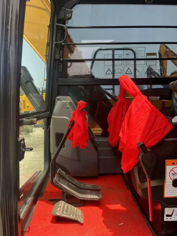 CATERPILLAR 323D2L - 크롤러 굴삭기 : 사진 3 CATERPILLAR 323D2L - 크롤러 굴삭기 : 사진 3