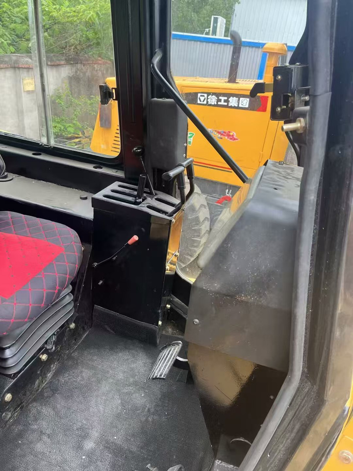 CATERPILLAR D6G - 불도저 : 사진 3 CATERPILLAR D6G - 불도저 : 사진 3