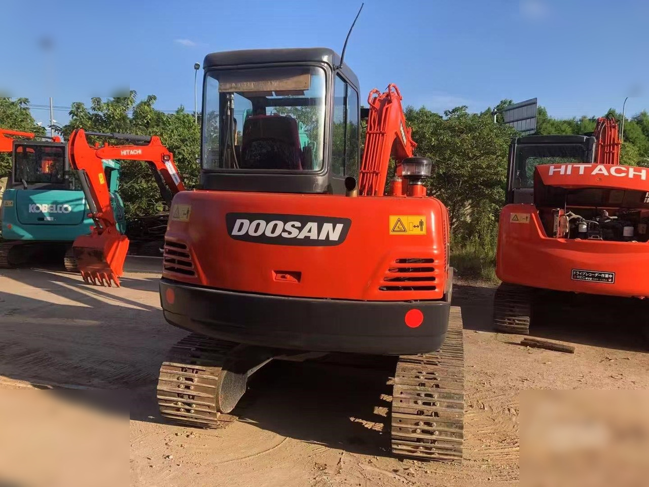 DOOSAN DH55-V - 미니 굴삭기 : 사진 5 DOOSAN DH55-V - 미니 굴삭기 : 사진 5