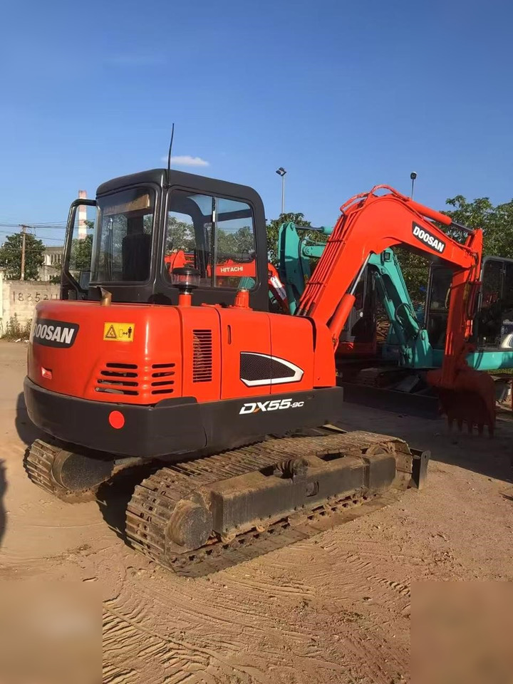 DOOSAN DH55-V - 미니 굴삭기 : 사진 1 DOOSAN DH55-V - 미니 굴삭기 : 사진 1