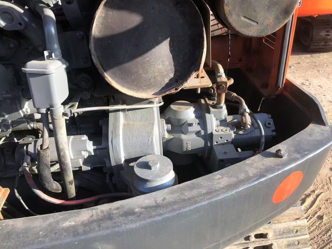 DOOSAN DX55-9C - 크롤러 굴삭기 : 사진 2 DOOSAN DX55-9C - 크롤러 굴삭기 : 사진 2