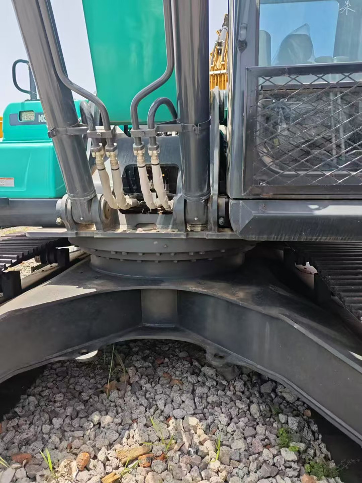 KOBELCO SK350D - 크롤러 굴삭기 : 사진 4 KOBELCO SK350D - 크롤러 굴삭기 : 사진 4