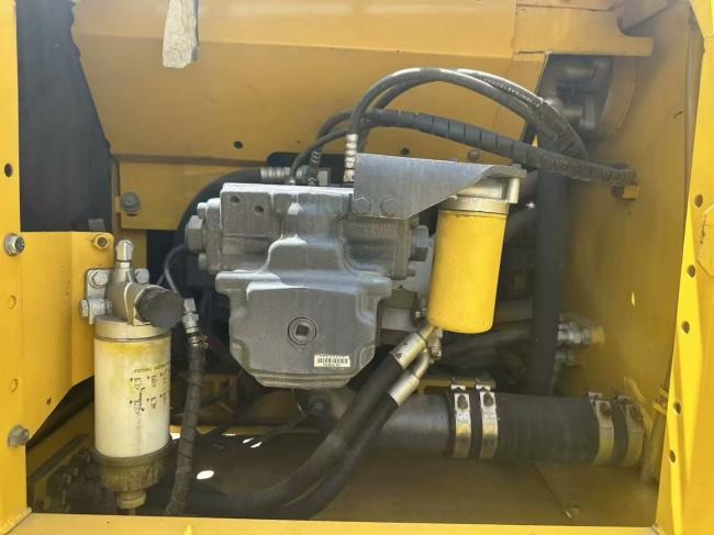 KOMATSU 200-8 - 휠 굴삭기 : 사진 3 KOMATSU 200-8 - 휠 굴삭기 : 사진 3