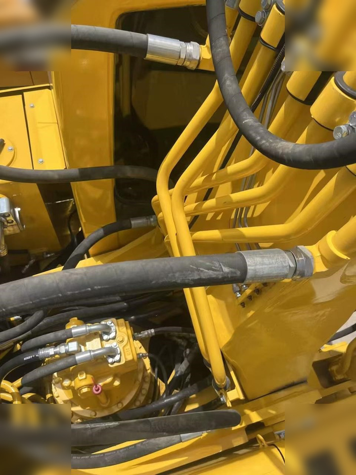 크롤러 굴삭기 KOMATSU PC400 LC-8 : 사진 12