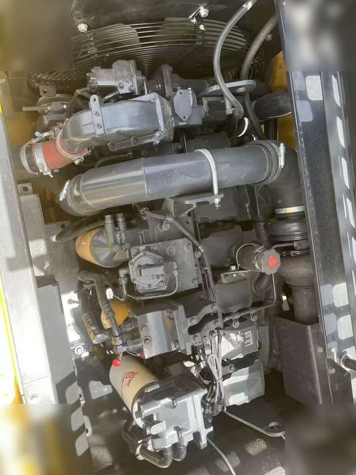 크롤러 굴삭기 KOMATSU PC400 LC-8 : 사진 10