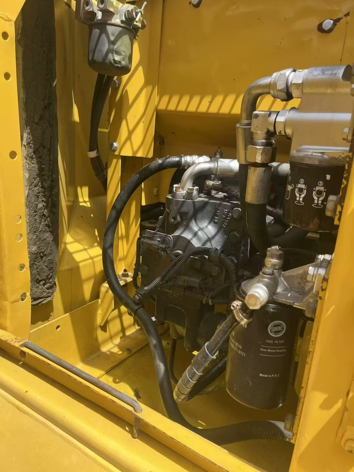 KOMATSU pc130-7 - 크롤러 굴삭기 : 사진 3 KOMATSU pc130-7 - 크롤러 굴삭기 : 사진 3