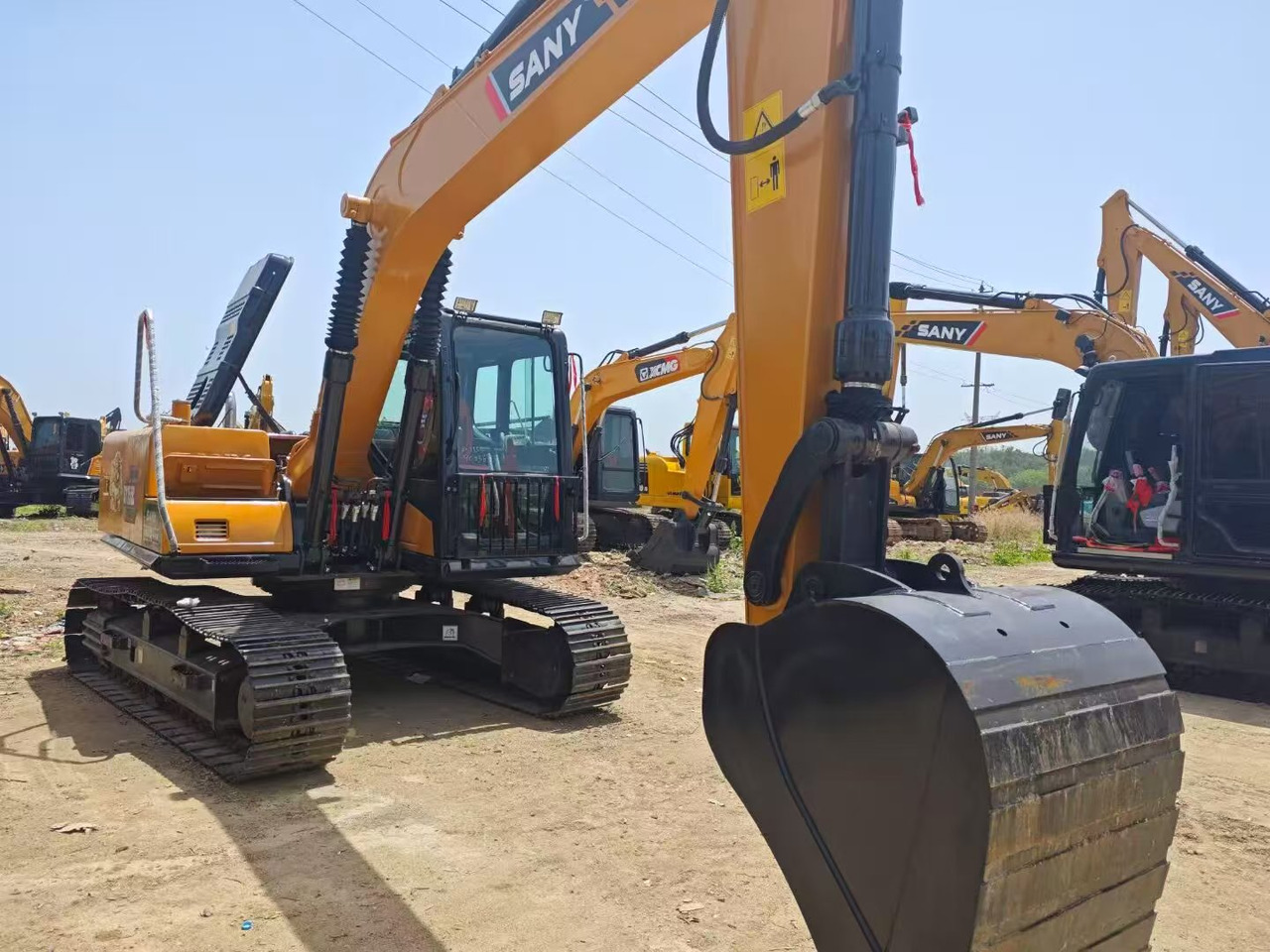 SANY 155c - 크롤러 굴삭기 : 사진 5 SANY 155c - 크롤러 굴삭기 : 사진 5