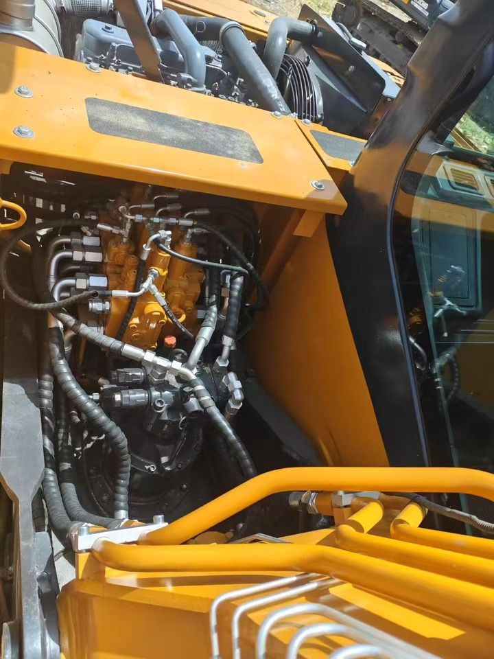 SANY 155c - 크롤러 굴삭기 : 사진 4 SANY 155c - 크롤러 굴삭기 : 사진 4