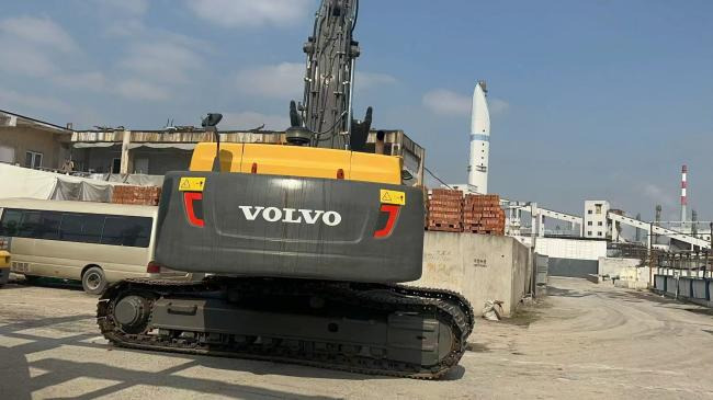 VOLVO EC480 - 크롤러 굴삭기 : 사진 2 VOLVO EC480 - 크롤러 굴삭기 : 사진 2
