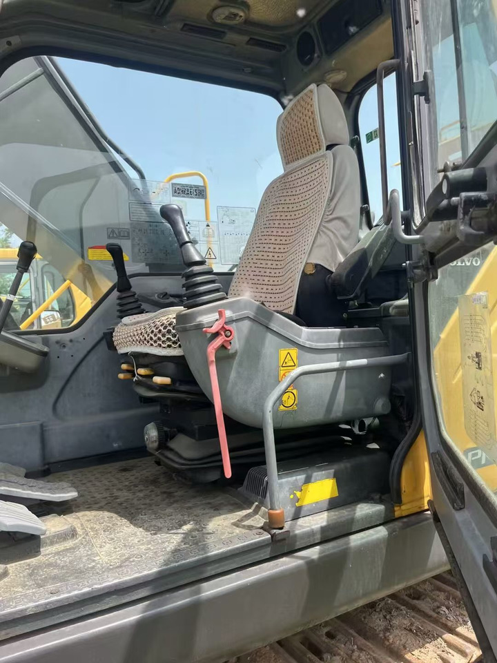 Volvo EC210 - 크롤러 굴삭기 : 사진 2 Volvo EC210 - 크롤러 굴삭기 : 사진 2