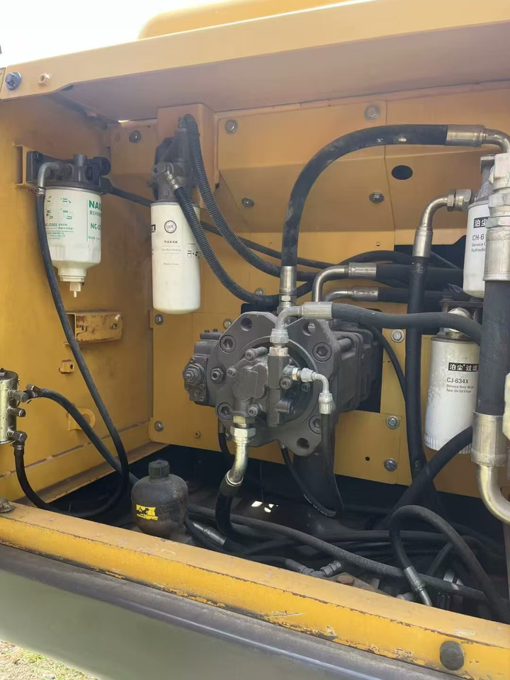 Volvo EC210 - 크롤러 굴삭기 : 사진 4 Volvo EC210 - 크롤러 굴삭기 : 사진 4