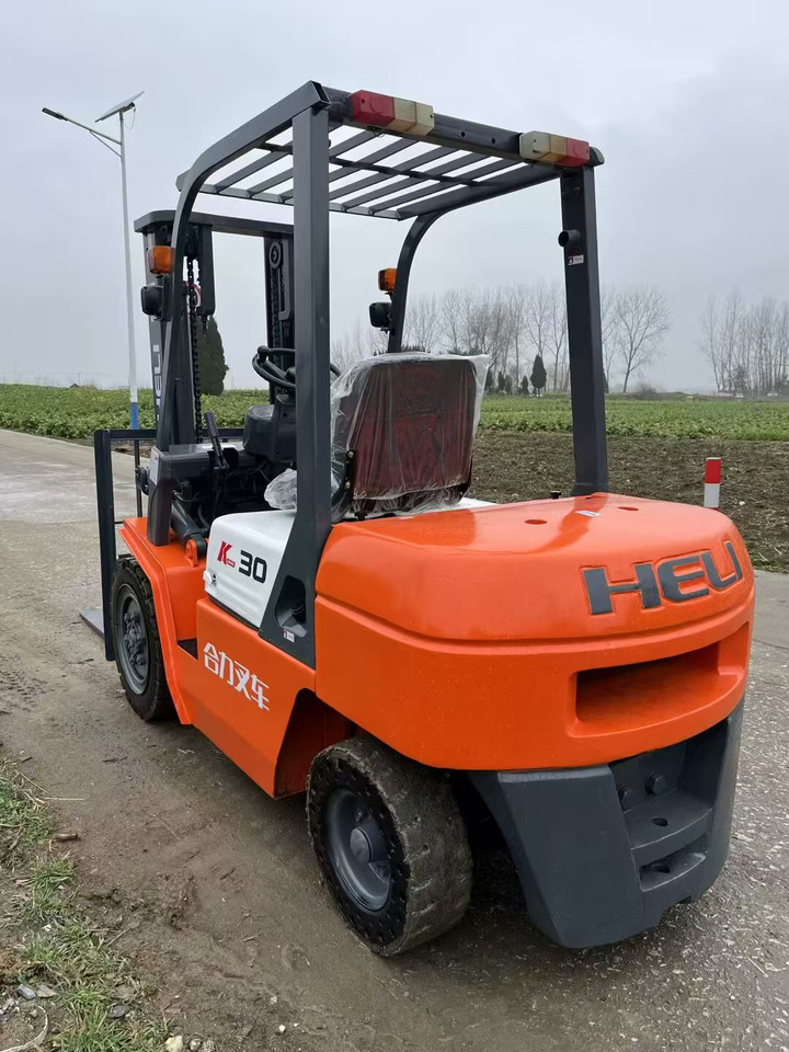 Heli 3-ton - 수직 마스트 리프트 : 사진 1 Heli 3-ton - 수직 마스트 리프트 : 사진 1