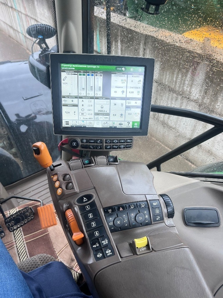 John Deere 6215 R Ultimate - 장궤형 트랙터 : 사진 4 John Deere 6215 R Ultimate - 장궤형 트랙터 : 사진 4