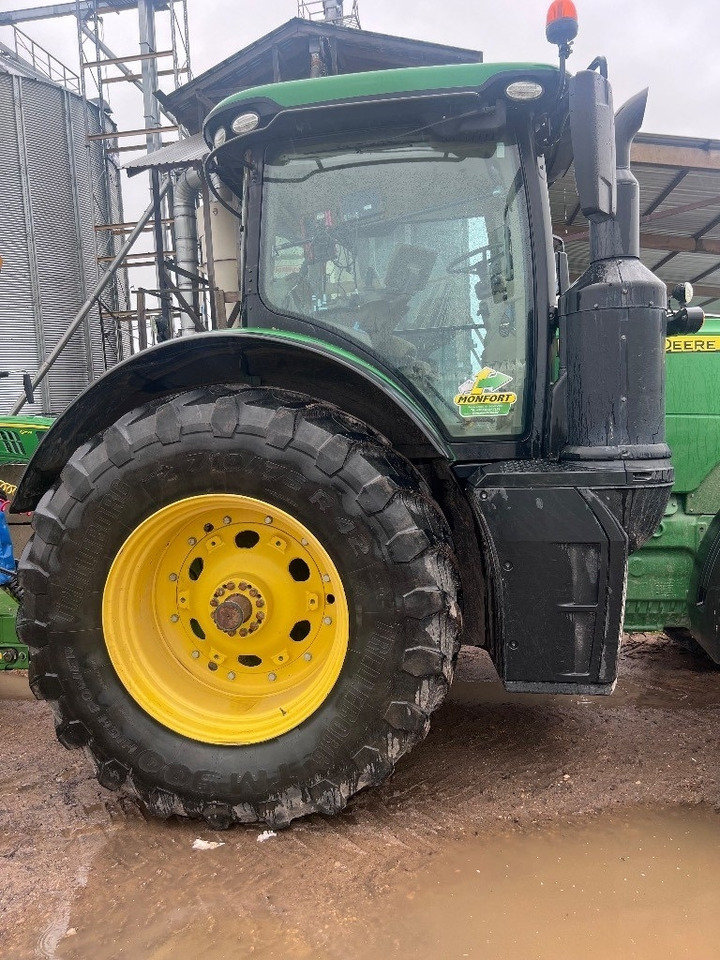 John Deere 8320R - 장궤형 트랙터 : 사진 4 John Deere 8320R - 장궤형 트랙터 : 사진 4