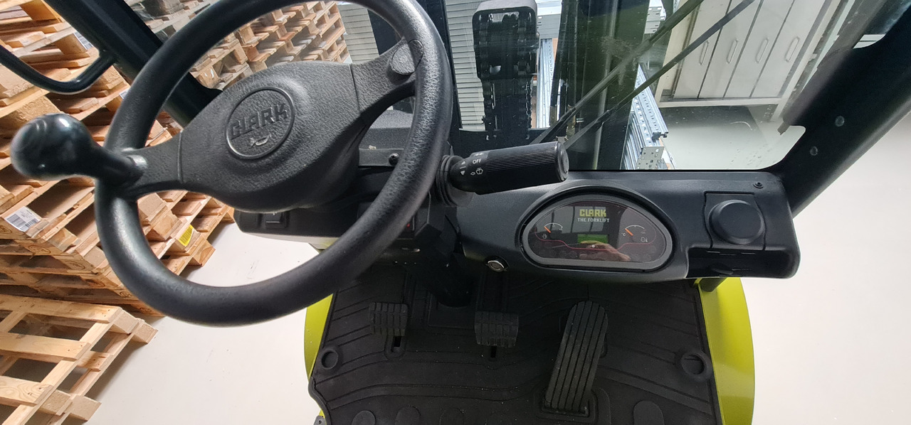 CLARK GTX 25L - LPG 지게차 : 사진 5 CLARK GTX 25L - LPG 지게차 : 사진 5