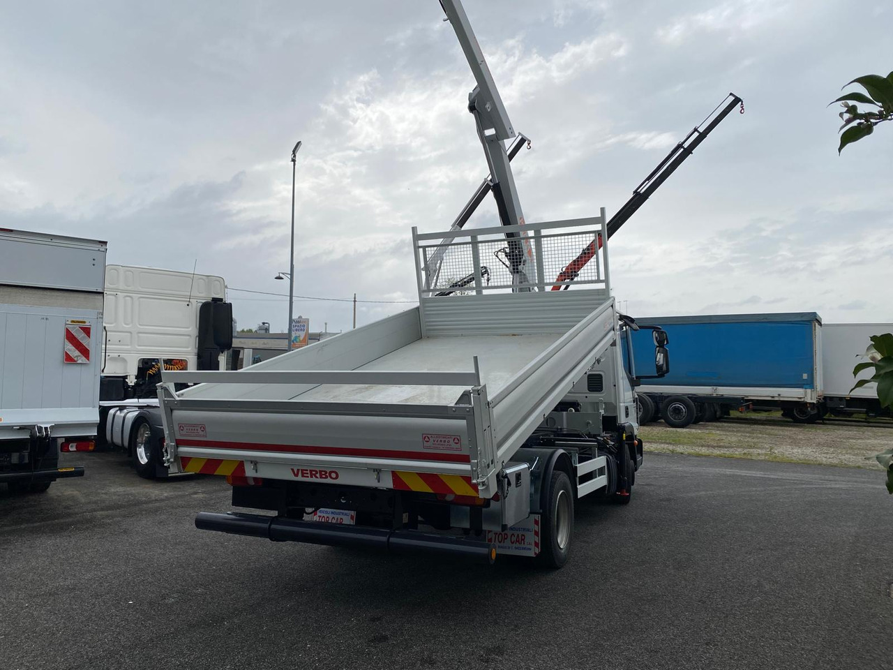 IVECO 75E16 - 덤프트럭 : 사진 5 IVECO 75E16 - 덤프트럭 : 사진 5
